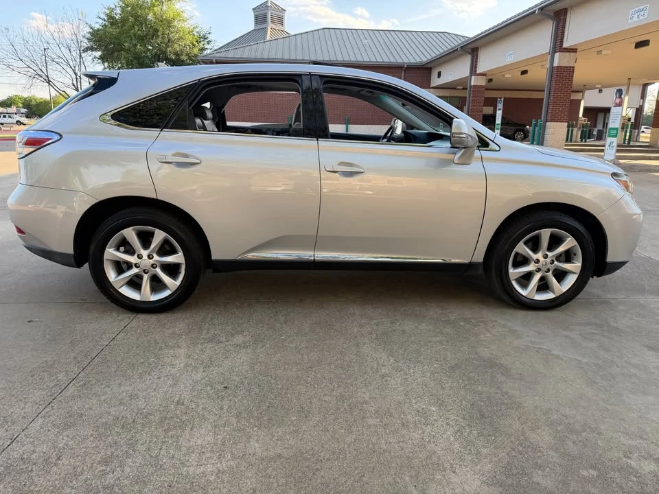 2010 Lexus RX 3rd Gen - Image 7 of 19