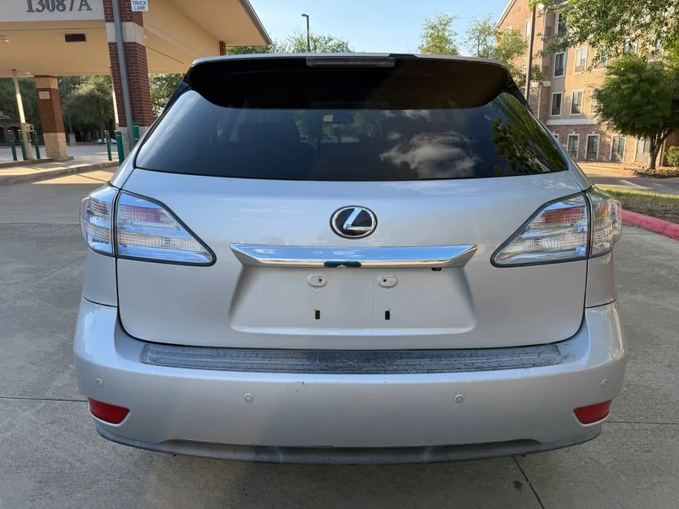 2010 Lexus RX 3rd Gen - Image 5 of 19