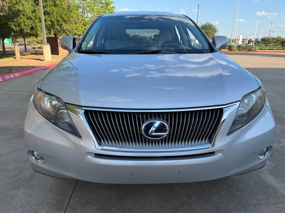 2010 Lexus RX 3rd Gen - Image 2 of 19