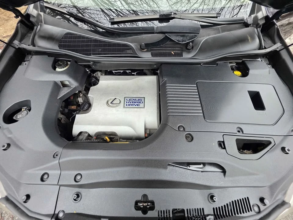 2010 Lexus RX 3rd Gen - Image 9 of 15