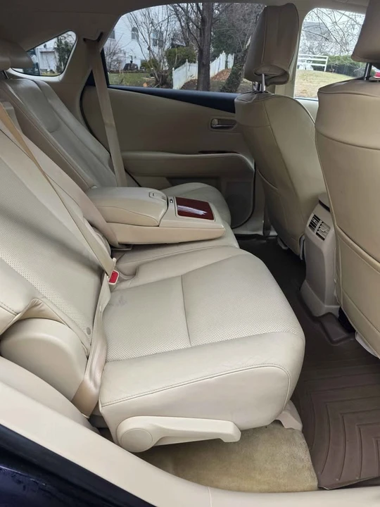 2010 Lexus RX 3rd Gen - Image 14 of 15