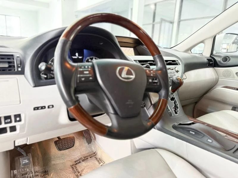 2010 Lexus RX 3rd Gen - Image 10 of 19