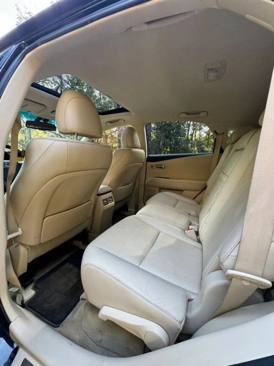 2010 Lexus RX 3rd Gen - Image 14 of 18