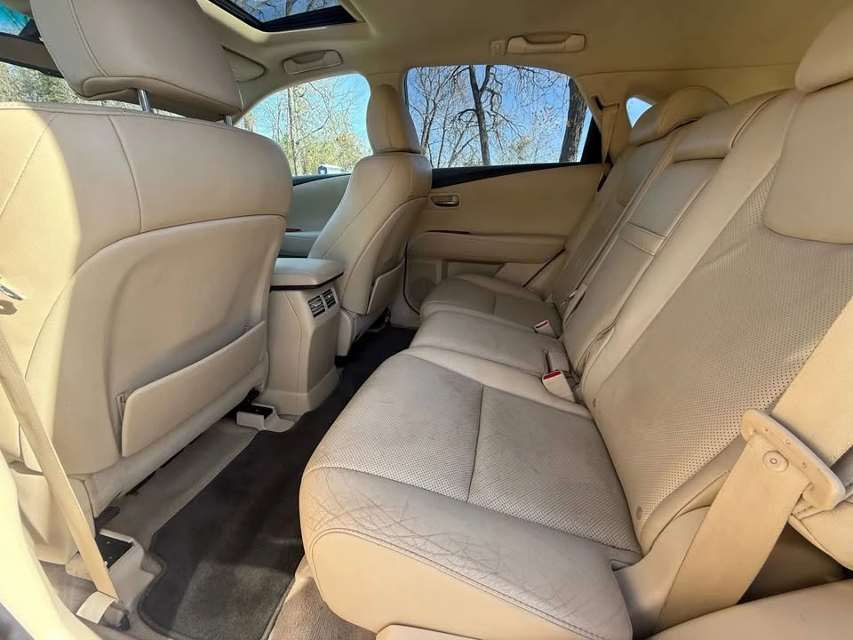 2010 Lexus RX 3rd Gen - Image 11 of 17