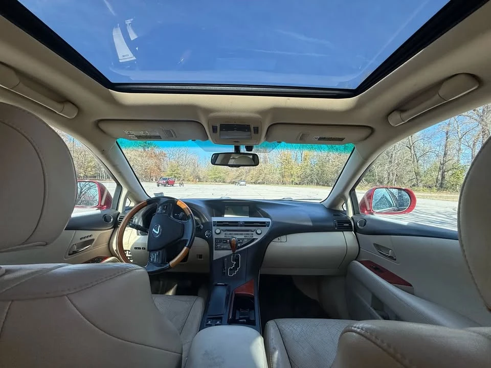 2010 Lexus RX 3rd Gen - Image 14 of 17