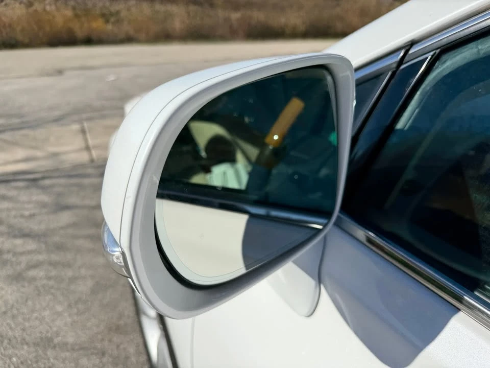 2010 Lexus RX 3rd Gen - Image 10 of 20