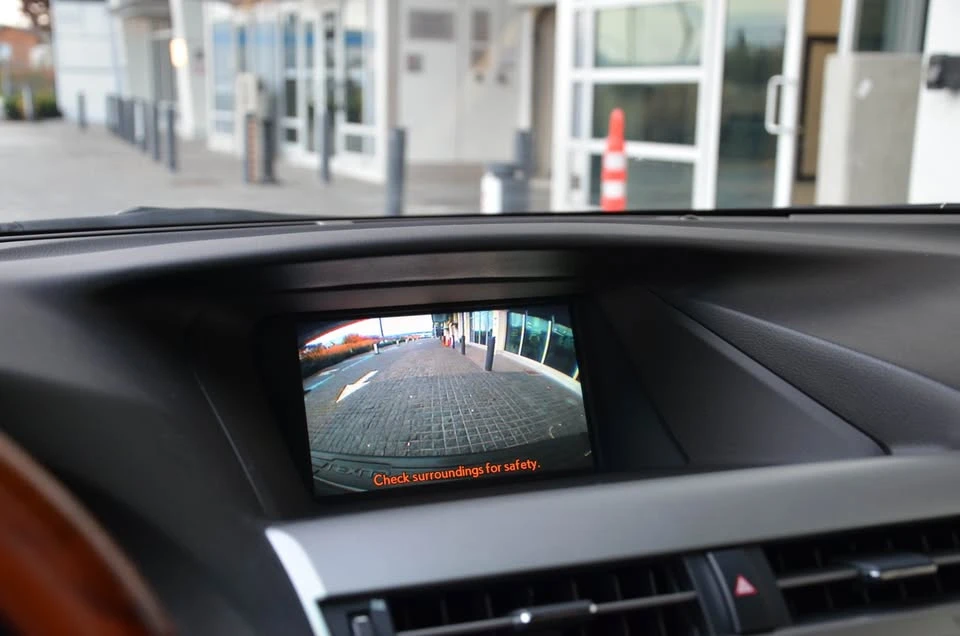 2010 Lexus RX 3rd Gen - Image 12 of 16