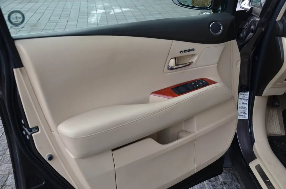 2010 Lexus RX 3rd Gen - Image 7 of 16