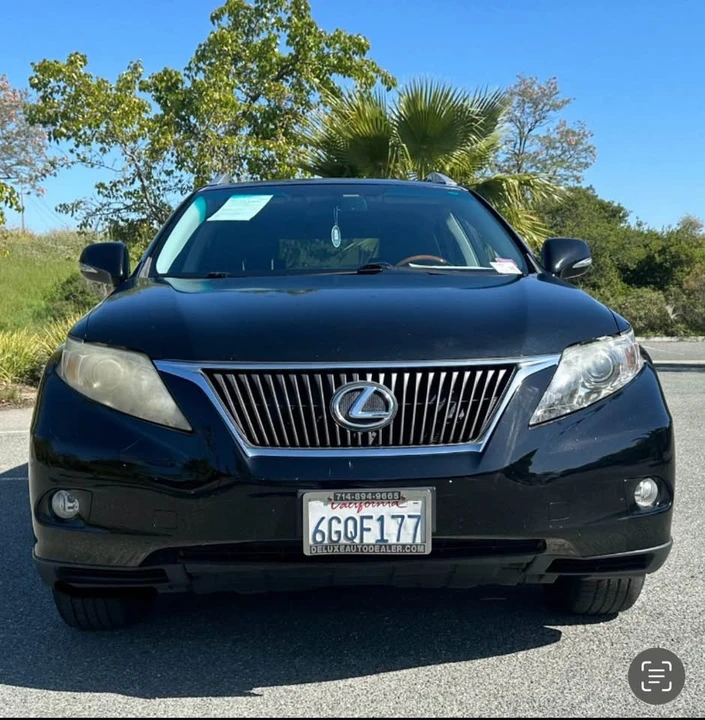 2010 Lexus RX 3rd Gen - Image 2 of 8