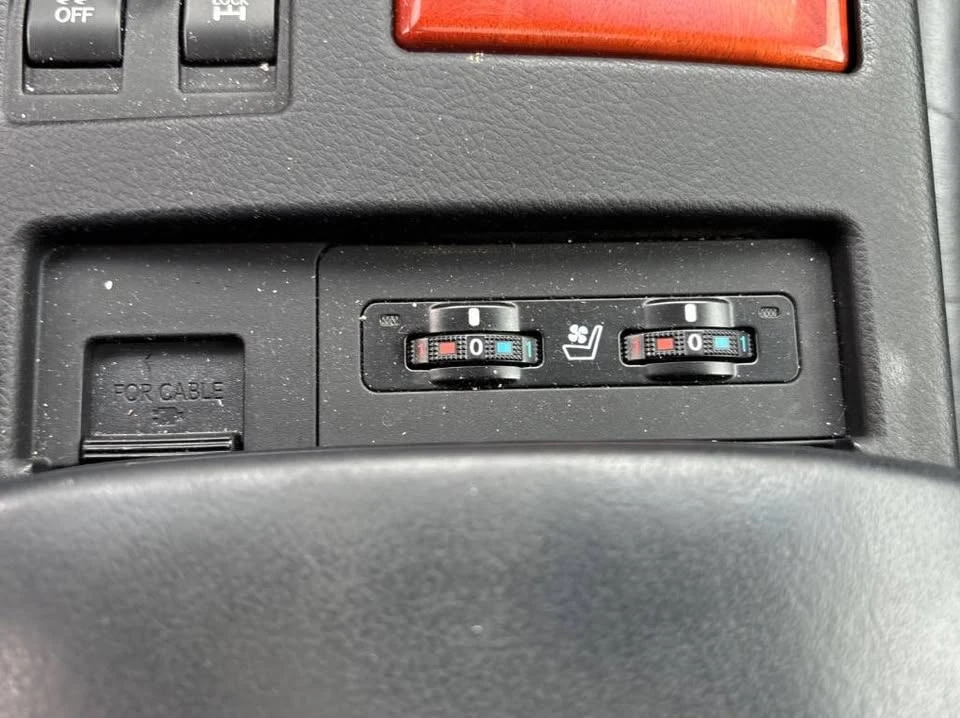 2010 Lexus RX 3rd Gen - Image 10 of 16