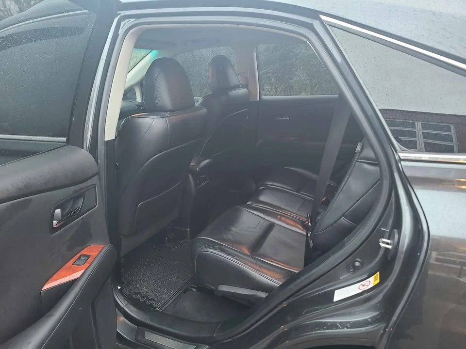2010 Lexus RX 3rd Gen - Image 6 of 10