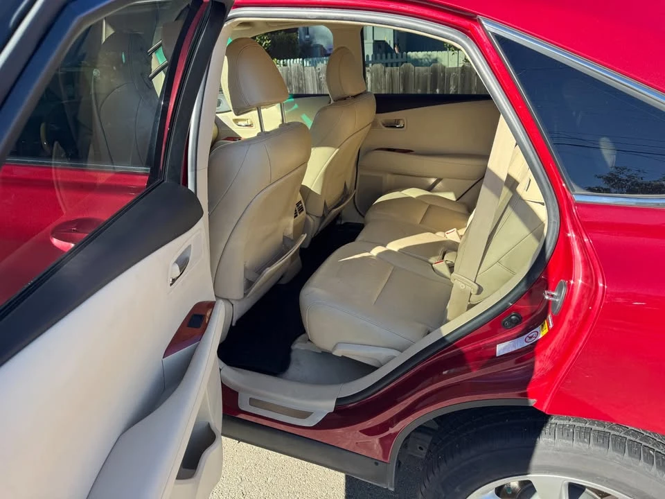 2010 Lexus RX 3rd Gen - Image 12 of 18