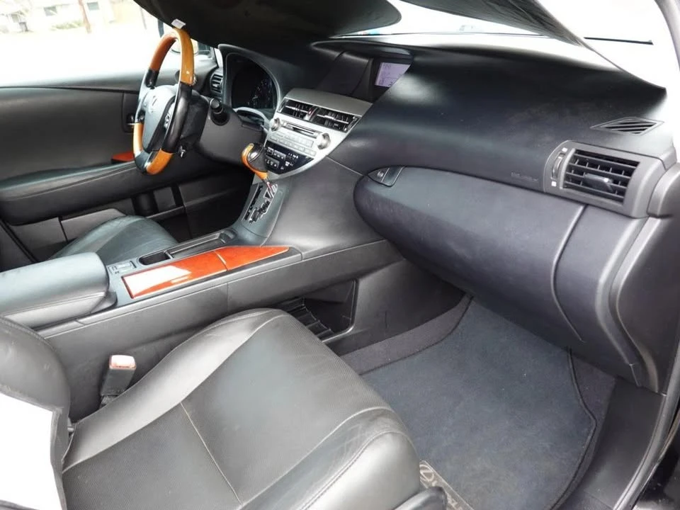 2010 Lexus RX 3rd Gen - Image 10 of 13