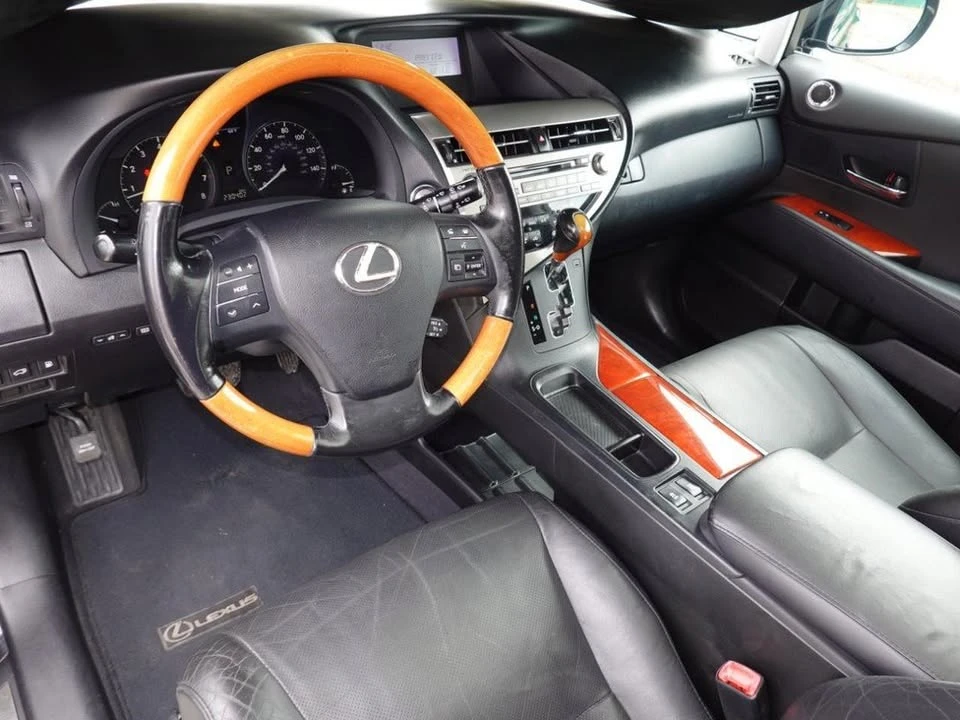 2010 Lexus RX 3rd Gen - Image 8 of 13