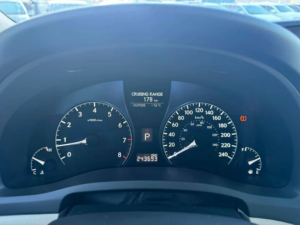 2010 Lexus RX 3rd Gen - Image 10 of 18
