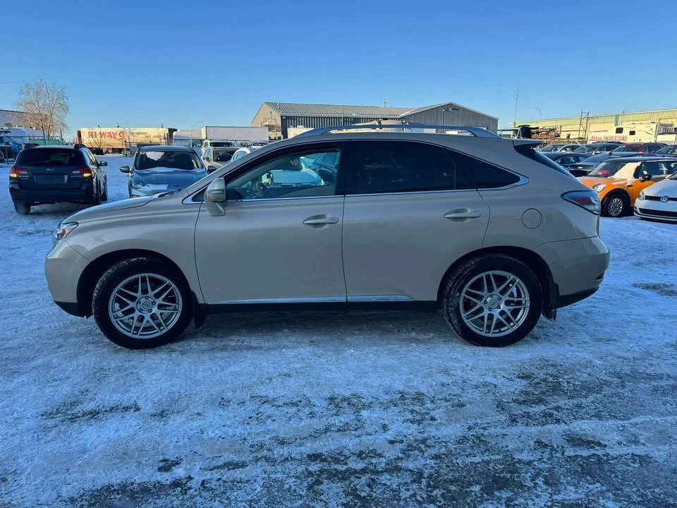 2010 Lexus RX 3rd Gen - Image 9 of 18