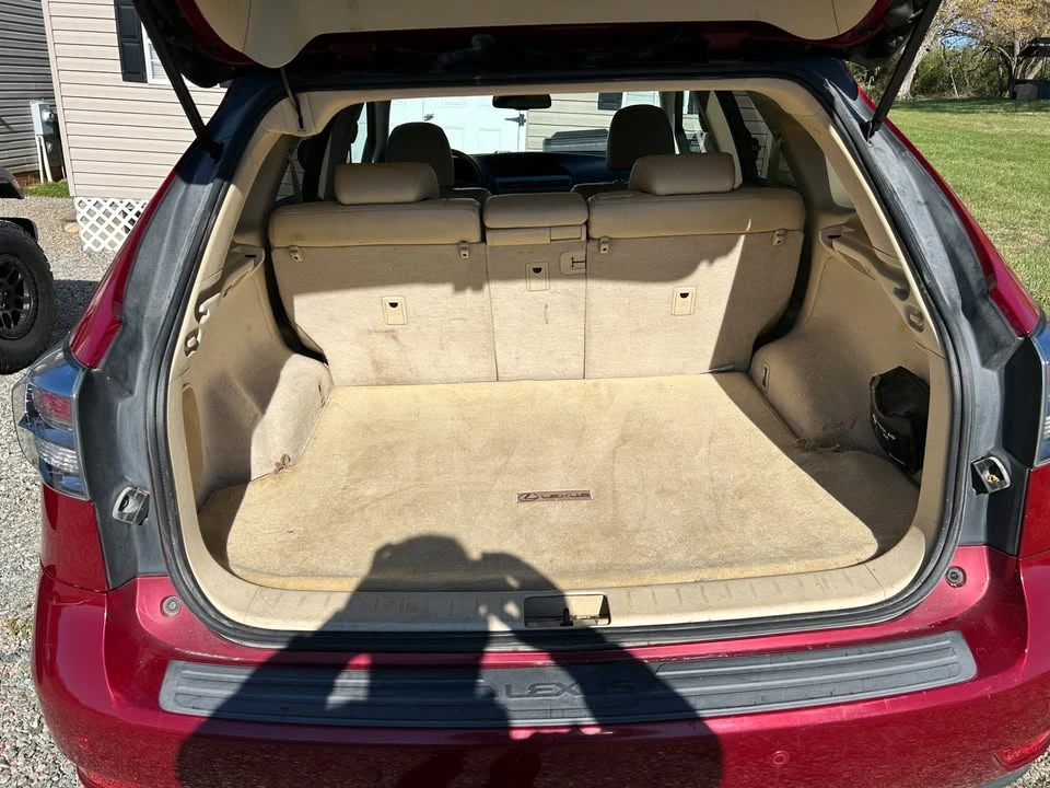 2010 Lexus RX 3rd Gen - Image 9 of 17