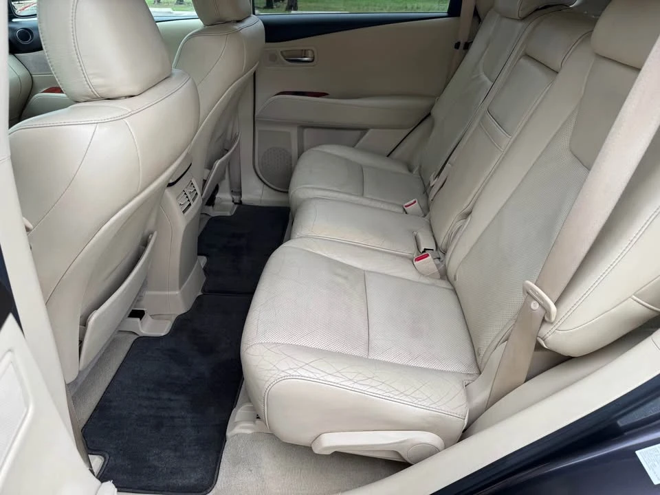 2010 Lexus RX 3rd Gen - Image 14 of 19