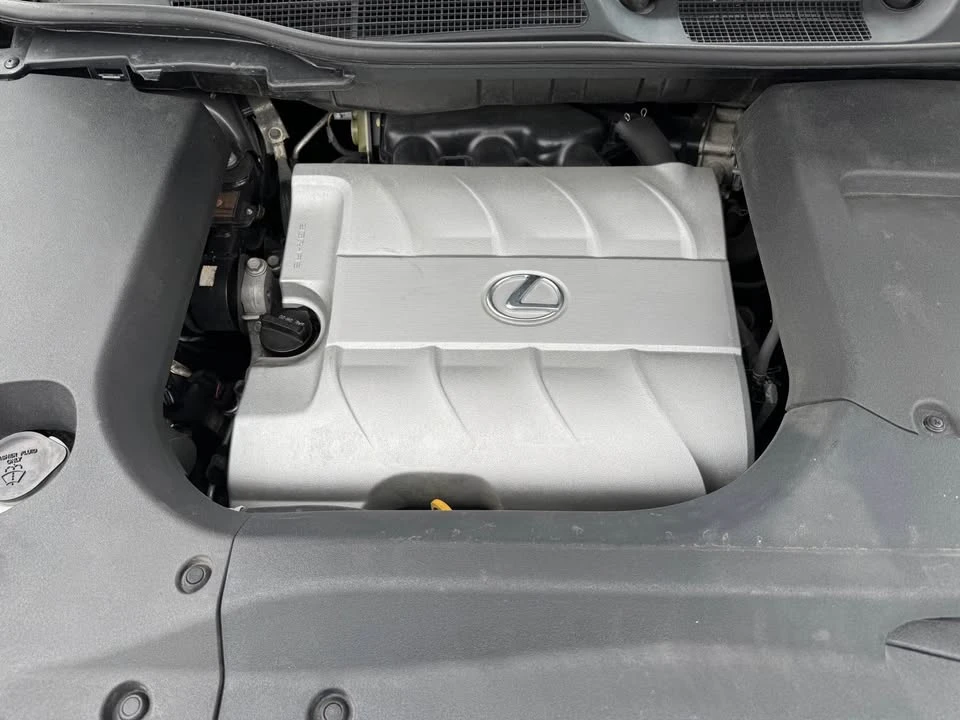 2010 Lexus RX 3rd Gen - Image 18 of 19