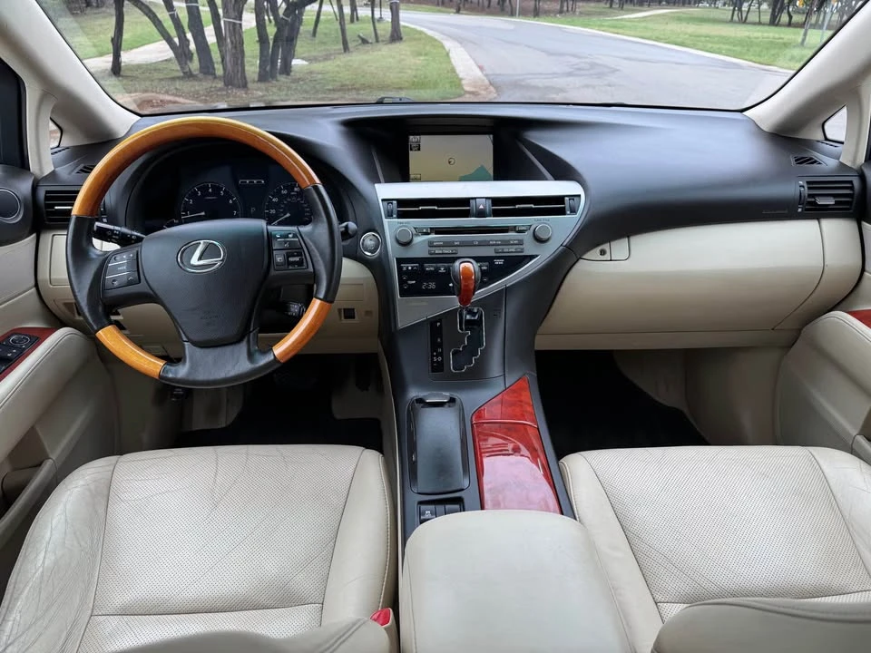 2010 Lexus RX 3rd Gen - Image 10 of 19
