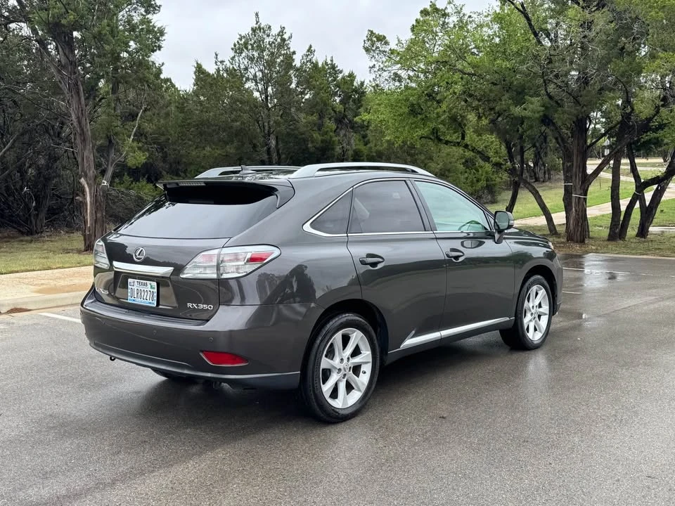 2010 Lexus RX 3rd Gen - Image 9 of 19