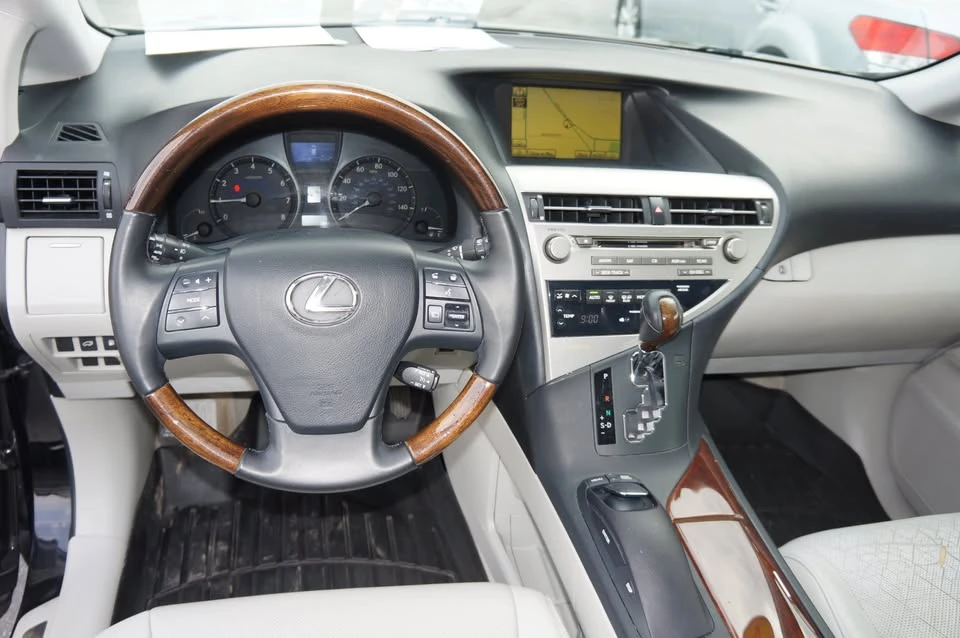 2010 Lexus RX 3rd Gen - Image 10 of 14