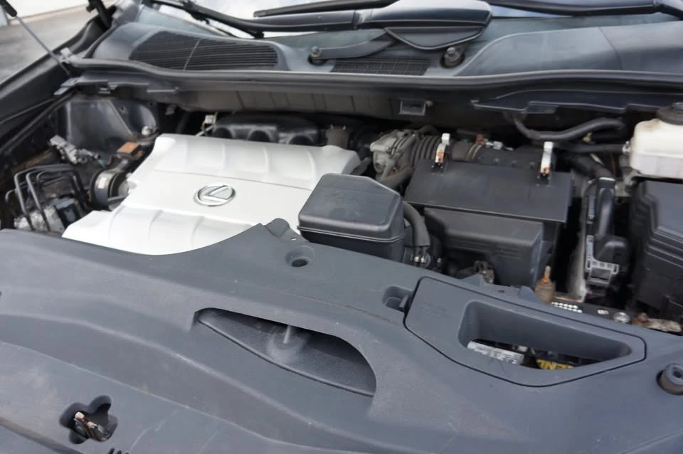 2010 Lexus RX 3rd Gen - Image 13 of 14