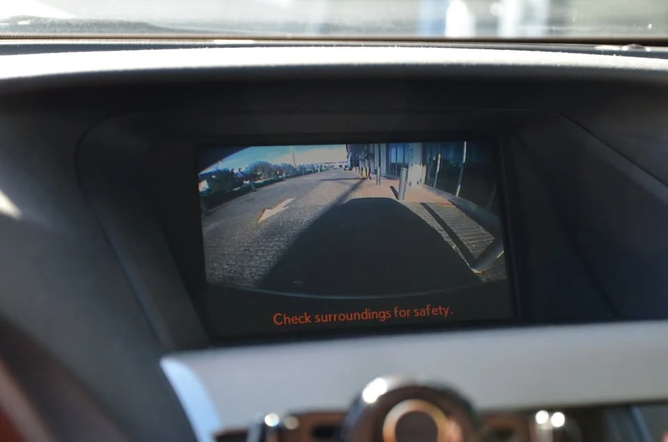 2010 Lexus RX 3rd Gen - Image 17 of 20