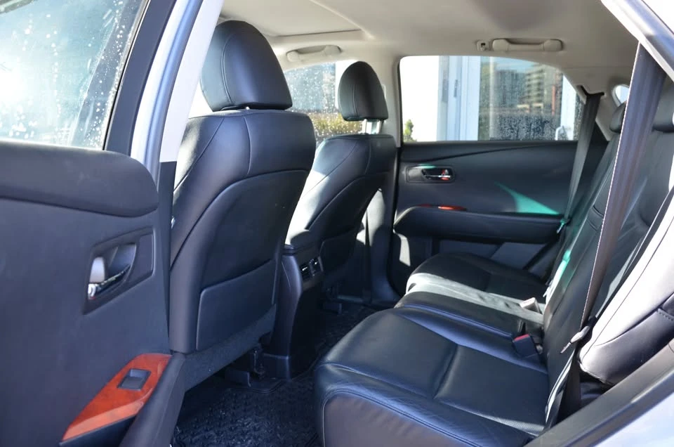 2010 Lexus RX 3rd Gen - Image 12 of 20