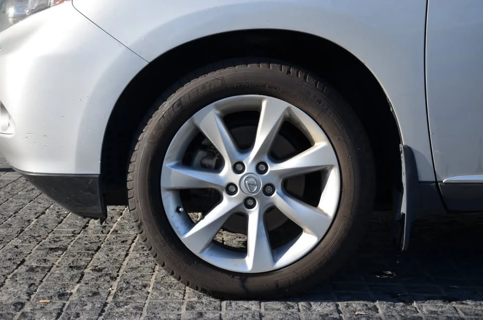 2010 Lexus RX 3rd Gen - Image 4 of 20