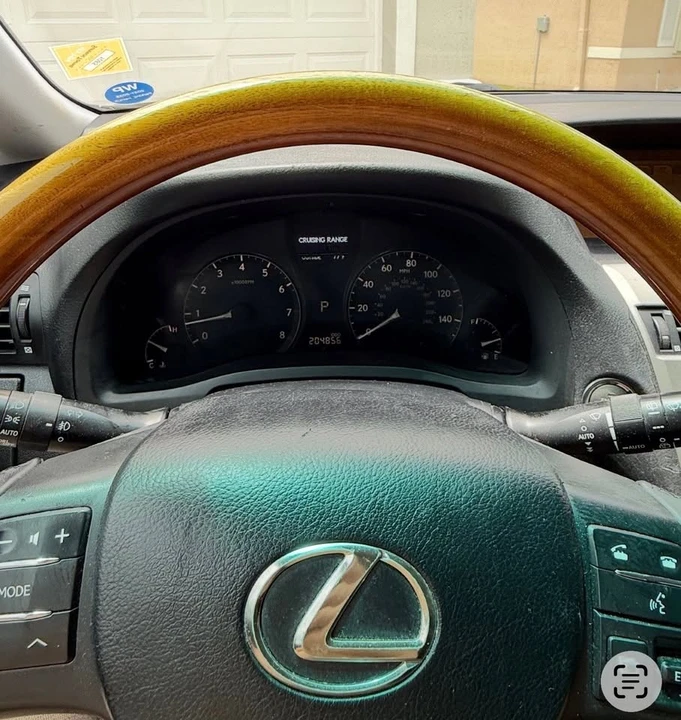 2010 Lexus RX 3rd Gen - Image 8 of 10