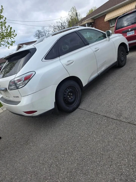 2010 Lexus RX 3rd Gen - Image 10 of 12
