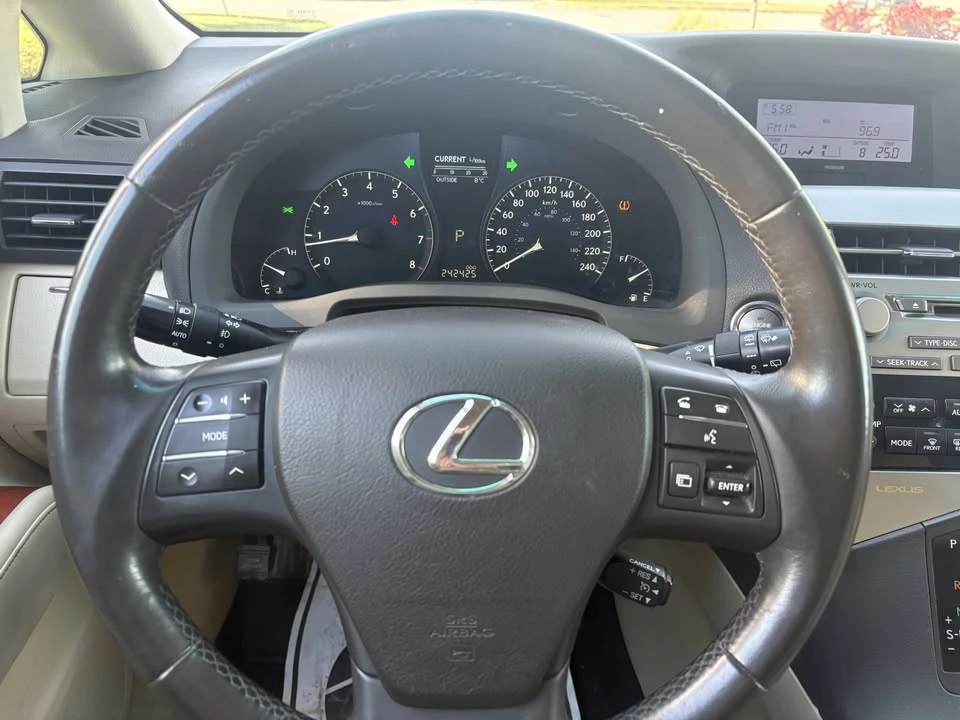 2010 Lexus RX 3rd Gen - Image 7 of 19