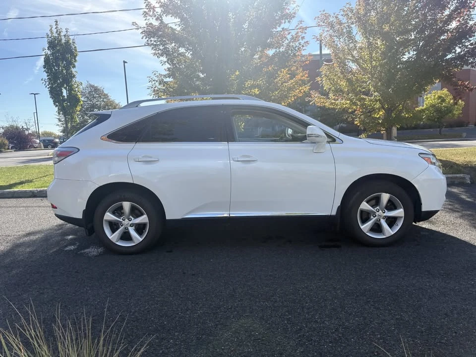 2010 Lexus RX 3rd Gen - Image 6 of 19