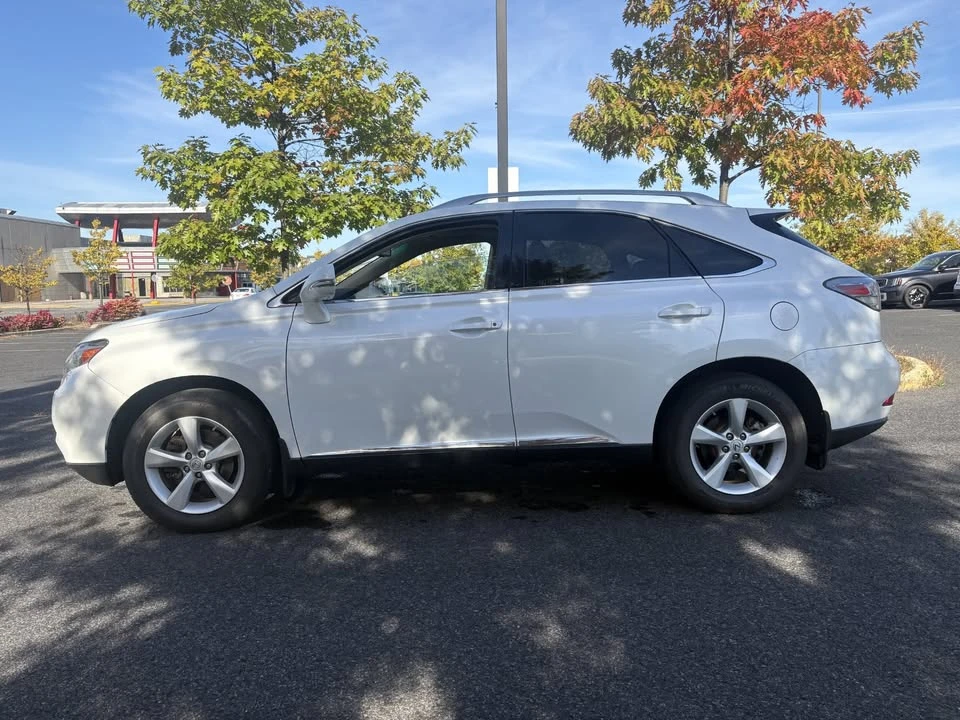 2010 Lexus RX 3rd Gen - Image 5 of 19