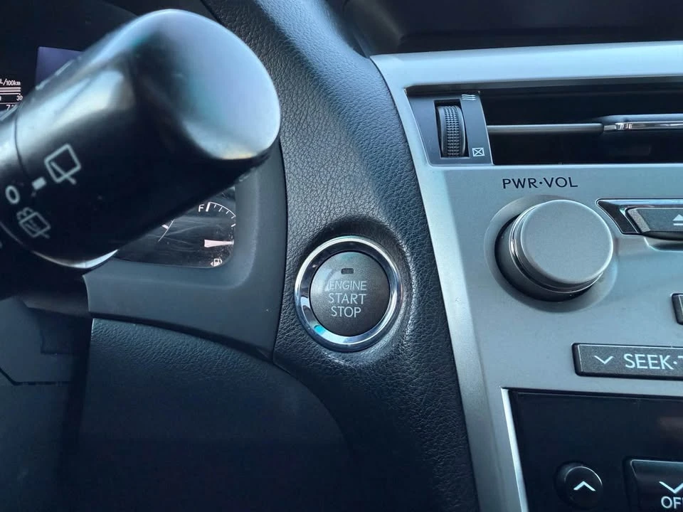 2010 Lexus RX 3rd Gen - Image 19 of 19