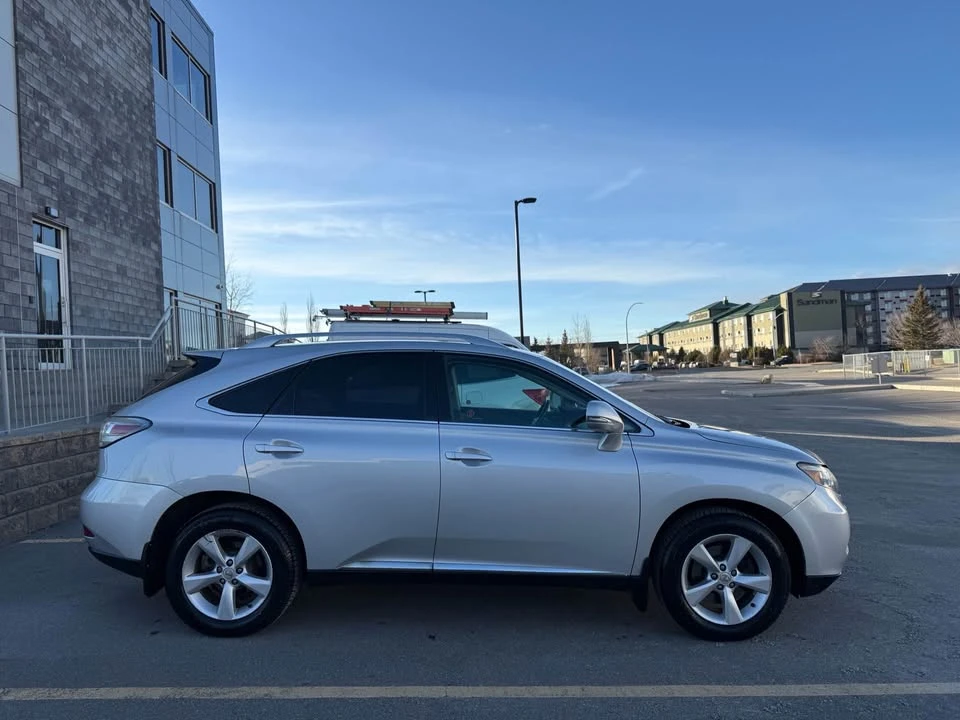 2010 Lexus RX 3rd Gen - Image 4 of 19