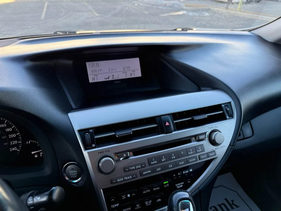 2010 Lexus RX 3rd Gen - Image 12 of 19