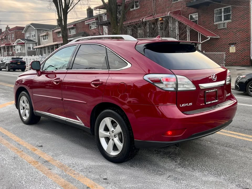 2010 Lexus RX 3rd Gen - Image 5 of 20