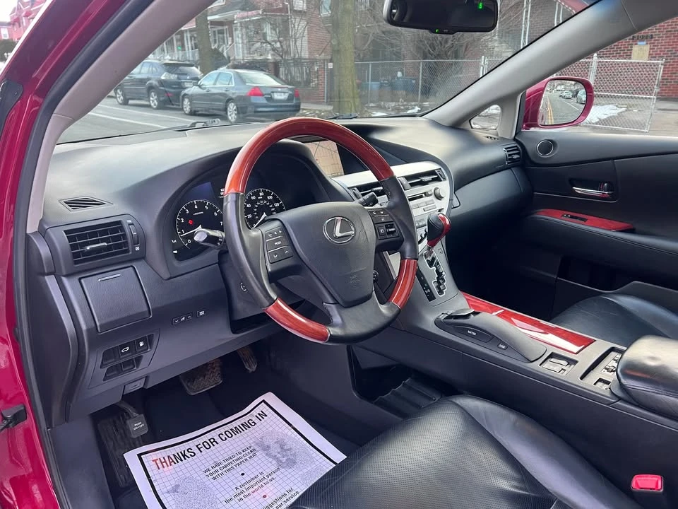 2010 Lexus RX 3rd Gen - Image 9 of 20