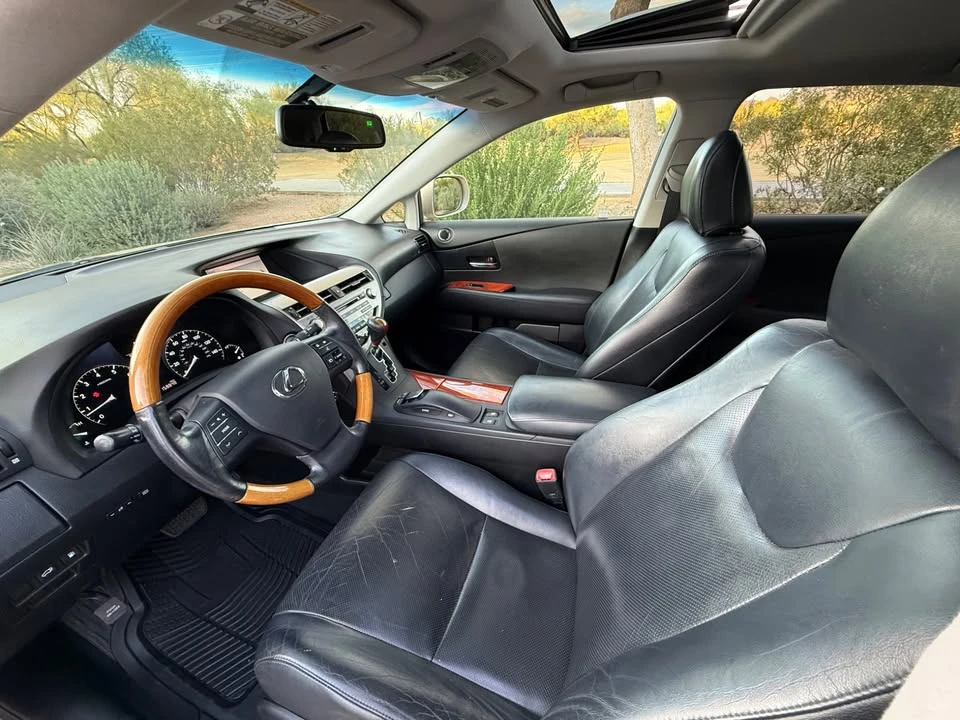 2010 Lexus RX 3rd Gen - Image 10 of 20