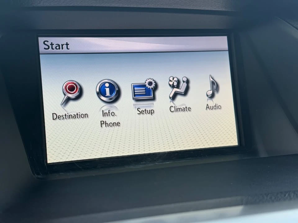 2010 Lexus RX 3rd Gen - Image 17 of 20