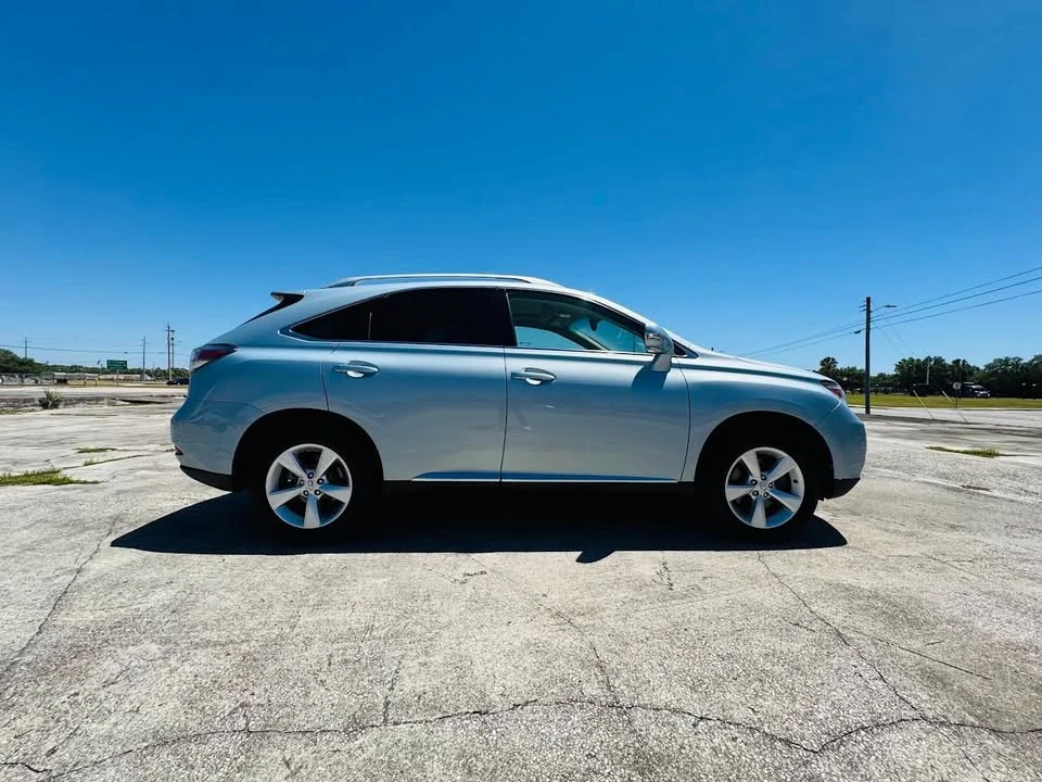 2010 Lexus RX 3rd Gen - Image 4 of 16