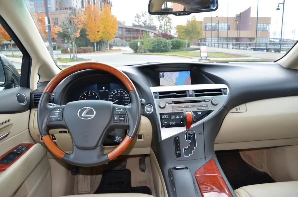 2010 Lexus RX 3rd Gen - Image 13 of 13