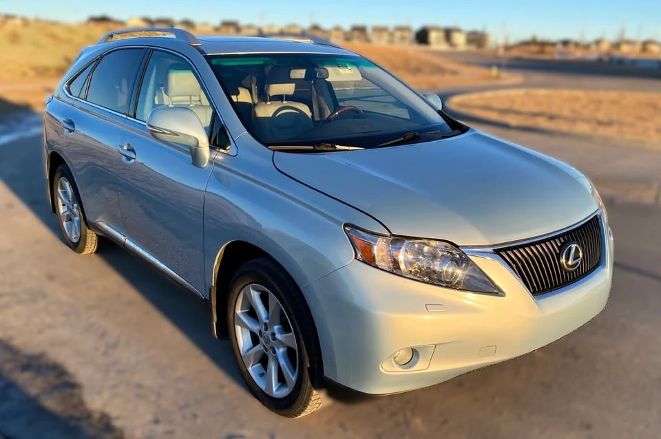 2010 Lexus RX 3rd Gen - Image 4 of 8