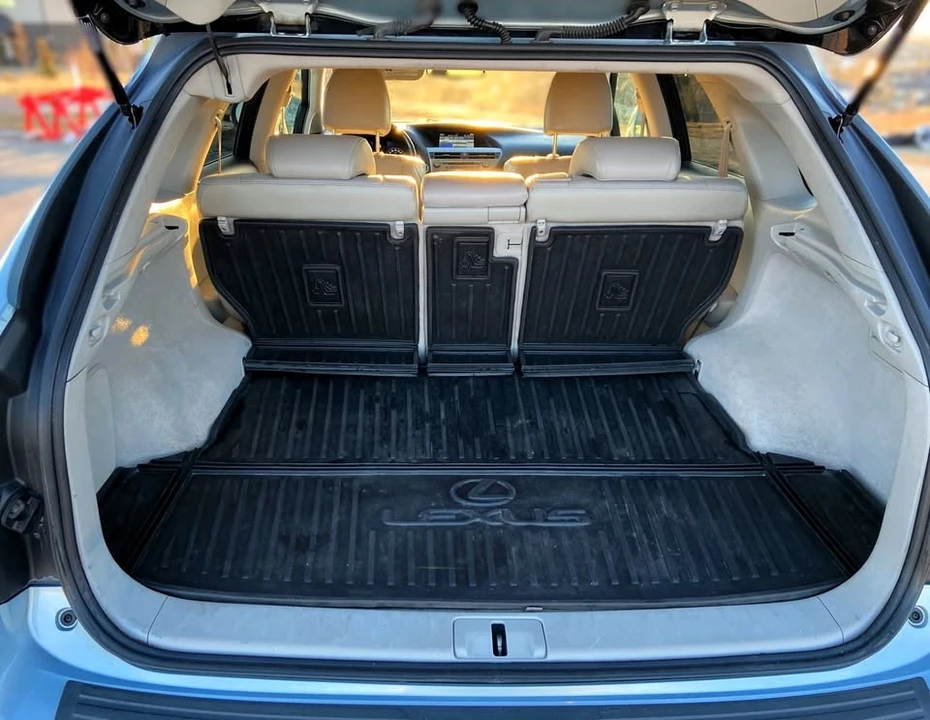 2010 Lexus RX 3rd Gen - Image 6 of 8