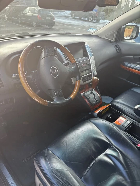 2010 Lexus RX 3rd Gen - Image 10 of 14
