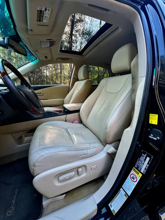 2010 Lexus RX 3rd Gen - Image 12 of 19
