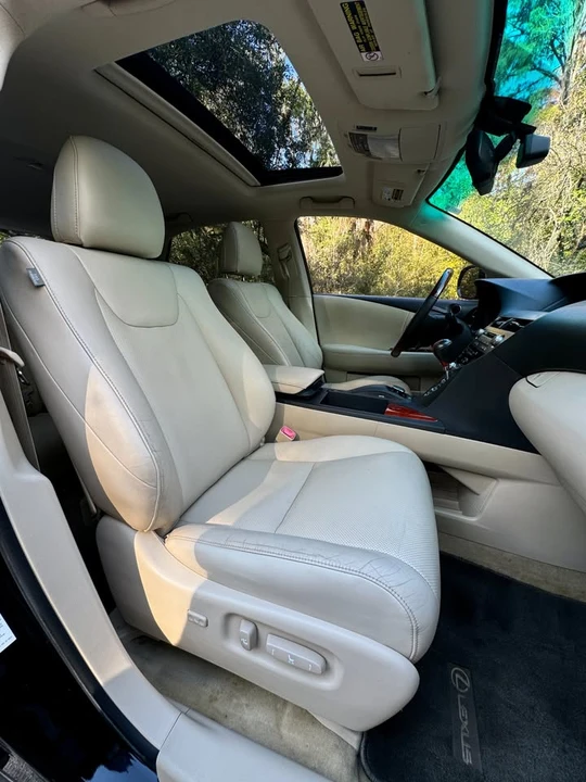 2010 Lexus RX 3rd Gen - Image 14 of 19