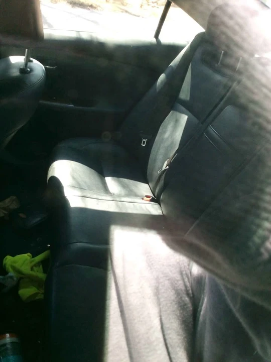 2010 Lexus SC430 - Image 3 of 4